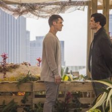 Star-Crossed: Johnathon Schaech e Matt Lanter in una scena dell'episodio These Violent Delights Have Violent Ends