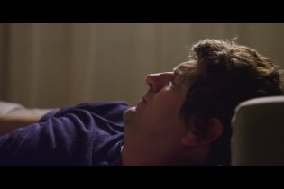 Clip 'Ma tu non fai la doccia?' - Una donna per amica