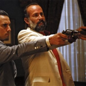 Tell: Milo Ventimiglia e Jason Lee nella prima immagine del film