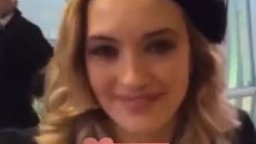 Gli auguri di San Valentino di Carolina Crescentini - Fratelli unici