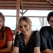 Allacciate le cinture: Kasia Smutniak, Carolina Crescentini e Filippo Scicchitano in una foto promozionale