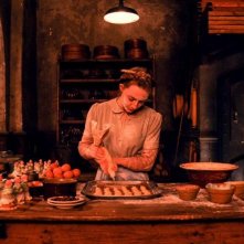 The Grand Budapest Hotel: un'infarinata Saoirse Ronan prepara le torte