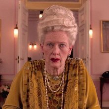 The Grand Budapest Hotel: un primo piano di Tilda Swinton