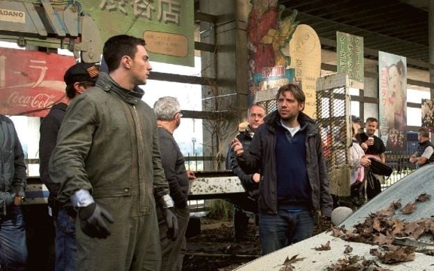 Godzilla: il regista Gareth Edwards con Aaron Taylor-Johnson