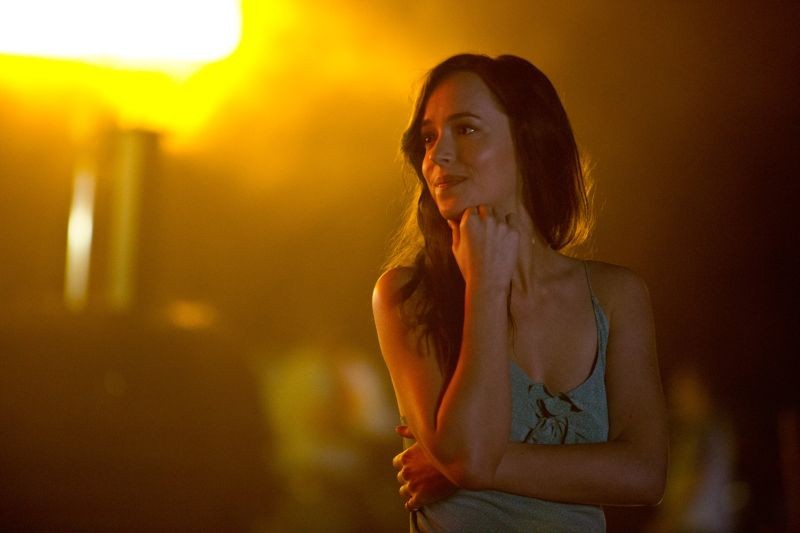 Need for Speed: Dakota Johnson in una scena del film