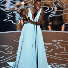 Oscar 2014 Lupita Nyong O Con La Statuetta Vinta Per 12 Anni Schiavo 300428