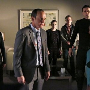 Agents of S.H.I.E.L.D.: Ming-Na Wen, Clark Gregg, Iain De Caestecker, Sarayu Rao, Brett Dalton ed Elizabeth Henstridge nell'episodio TAHITI