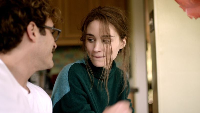 Lei Joaquin Phoenix E Rooney Mara In Una Scena Del Film 300846