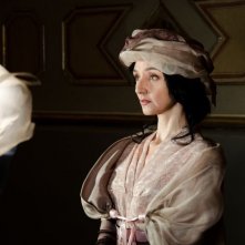 Registe - dialogando su una lametta: Maria de Medeiros sul set