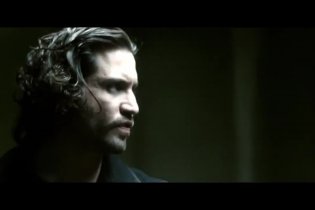 International Trailer - Deliver Us From Evil