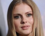 Rose McIver e Nora Dunn nel pilot di iZombie