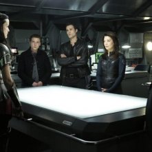 Agents of S.H.I.E.L.D.: Ming-Na Wen, Clark Gregg, Iain De Caestecker, Jaimie Alexander e Brett Dalton in una scena dell'episodio Yes Men