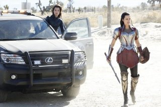 Agents of S.H.I.E.L.D.: Ming-Na Wen e Jaimie Alexander in una scena dell'episodio Yes Men