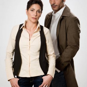 Le mani dentro la città: Giuseppe Zeno e Simona Cavallari in una foto promozionale