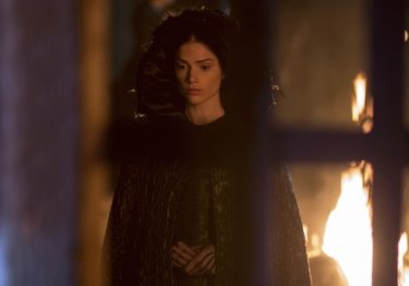 Salem: Janet Montgomery durante una scena della prima stagione