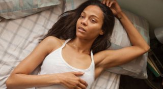 Una delle prime immagini di Zoe Saldana in Rosemary's Baby