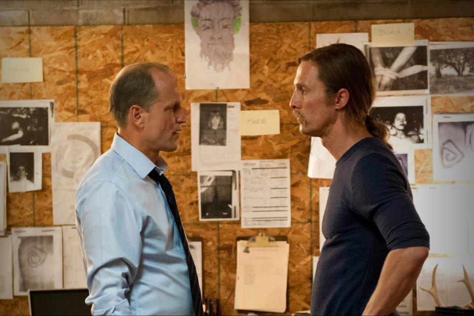 True Detective: Matthew McConaughey con Woody Harrelson nell'episodio After You've Gone