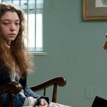 True Detective: Matthew McConaughey e December Ensminger in una scena di Haunted Houses