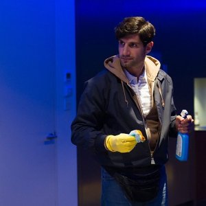 Inside No. 9: Kayvan Novak nell'episodio A Quiet Night In