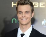 Max Casella e Jack Quaid nel pilot prodotto da Scorsese