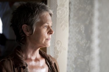 The Walking Dead: un primo piano di Melissa Suzanne McBride nell'episodio Il bosco