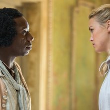 Black Sails Hannah New Con Hakeem Kae Kazim In Una Scena Del Secondo Episodio Della Prima Stagione 301940