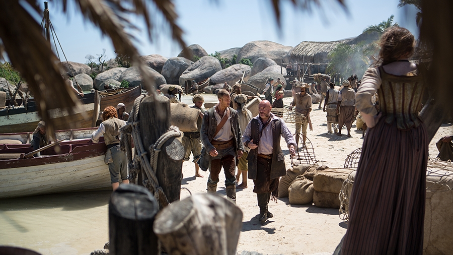 Black Sails: Tom Hopper durante una scena del primo episodio della serie