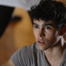 Crisis: Max Schneider nel pilot della serie