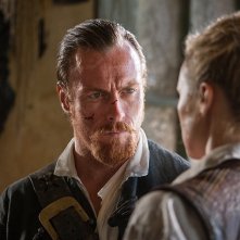 Black Sails: Toby Stephens in una scena del terzo episodio della prima stagione