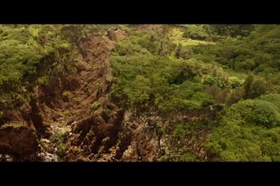 International Trailer - Godzilla