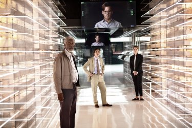 Transcendence: Rebecca Hall with Cillian Murphy, Morgan Freeman and Johnny Depp in a movie scene