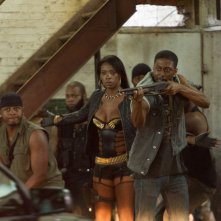 Brick Mansions: Ayisha Issa in una scena del film