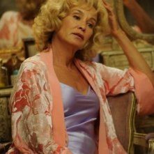 Jessica Lange in una scena del secondo episodio di American Horror Story