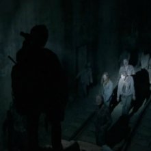 The Walking Dead: pericolosi Erranti nell'episodio Noi