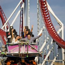 Ti ricordi di me?: Edoardo Leo e Ambra Angiolini sulle montagne russe in una scena del film