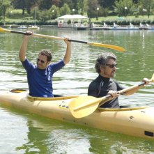 Ti sposo ma non troppo: Gabriele Pignotta e Francesco Foti sul set in canoa