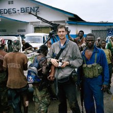 Tim Hetherington: dalla linea del fronte, il fotografo Tim Hetherington in una scena del documentario
