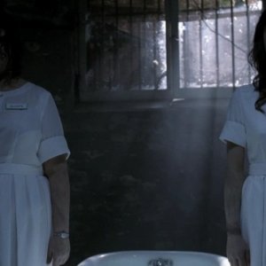 Una scena del secondo episodio di American Horror Story, Il passato ritorna