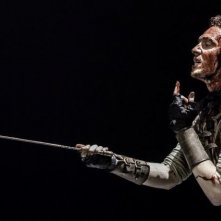 Tom Hiddleston in una delle più impressionanti scene di Coriolanus