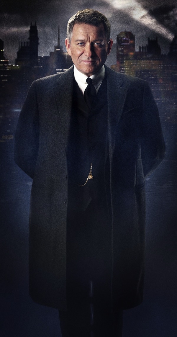 Gotham Prima Immagine Promozionale Della Serie Con Sean Pertwee Nel Ruolo Di Alfred Pennyworth 302910