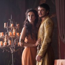 Il trono di spade: Pedro Pascal con Indira Varma in una scena dell'episodio Two Swords