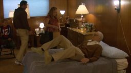 I primi dieci minuti in esclusiva - Nonno cattivo