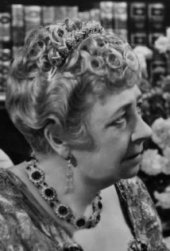 Una foto di Dame May Whitty