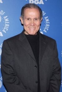 Una foto di Henry Silva