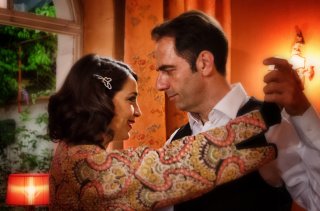 Una villa per due - Donatella Finocchiaro e Neri Marcorè nel tv movie