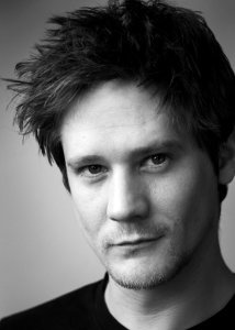 Una foto di Bryan Dick