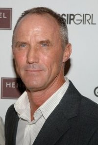 Una foto di Robert John Burke