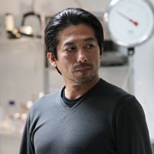 Helix: Hiroyuki Sanada nell'episodio Vector della prima stagione