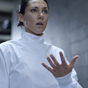 Helix: Kyra Zagorsky nell'episodio 274 della prima stagione