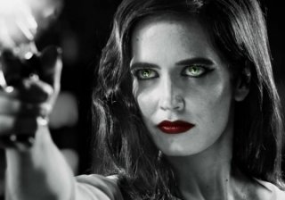 Sin City - Una donna per cui uccidere: un primo piano della glaciale Eva Green